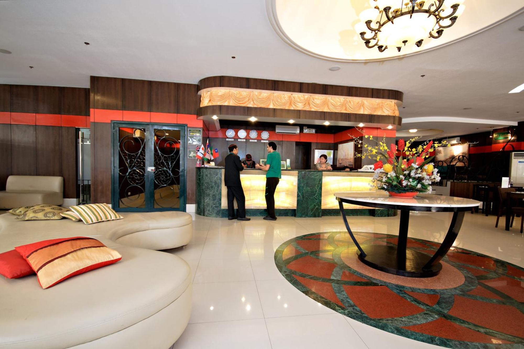 Eurotel Makati Makati City Exterior photo